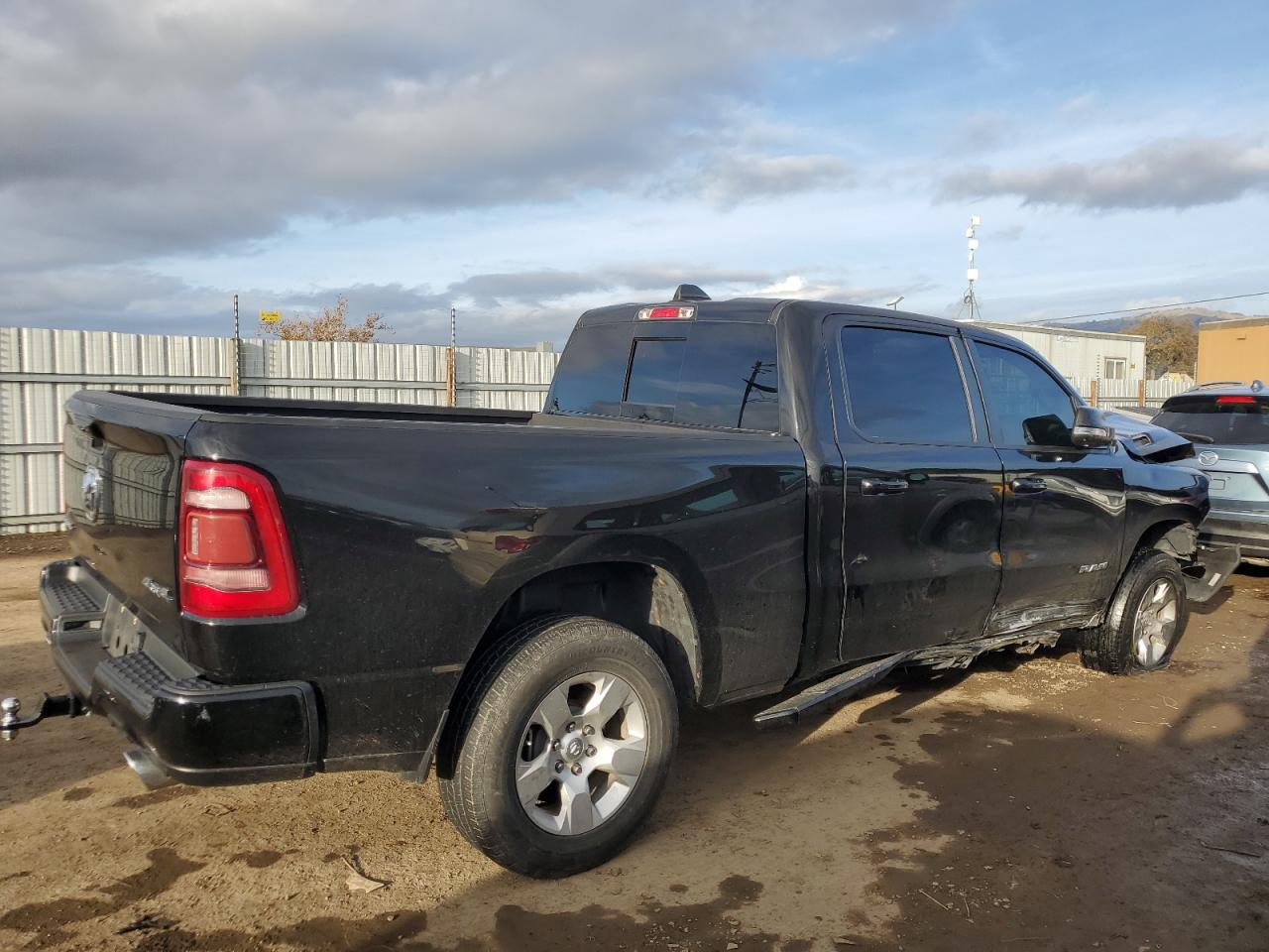 2019 RAM 1500 - Image 3