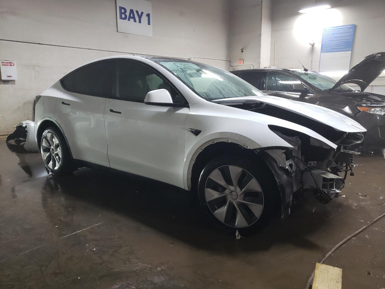 VIN 7SAYGDEE2PF601838 2023 TESLA MODEL Y no.4