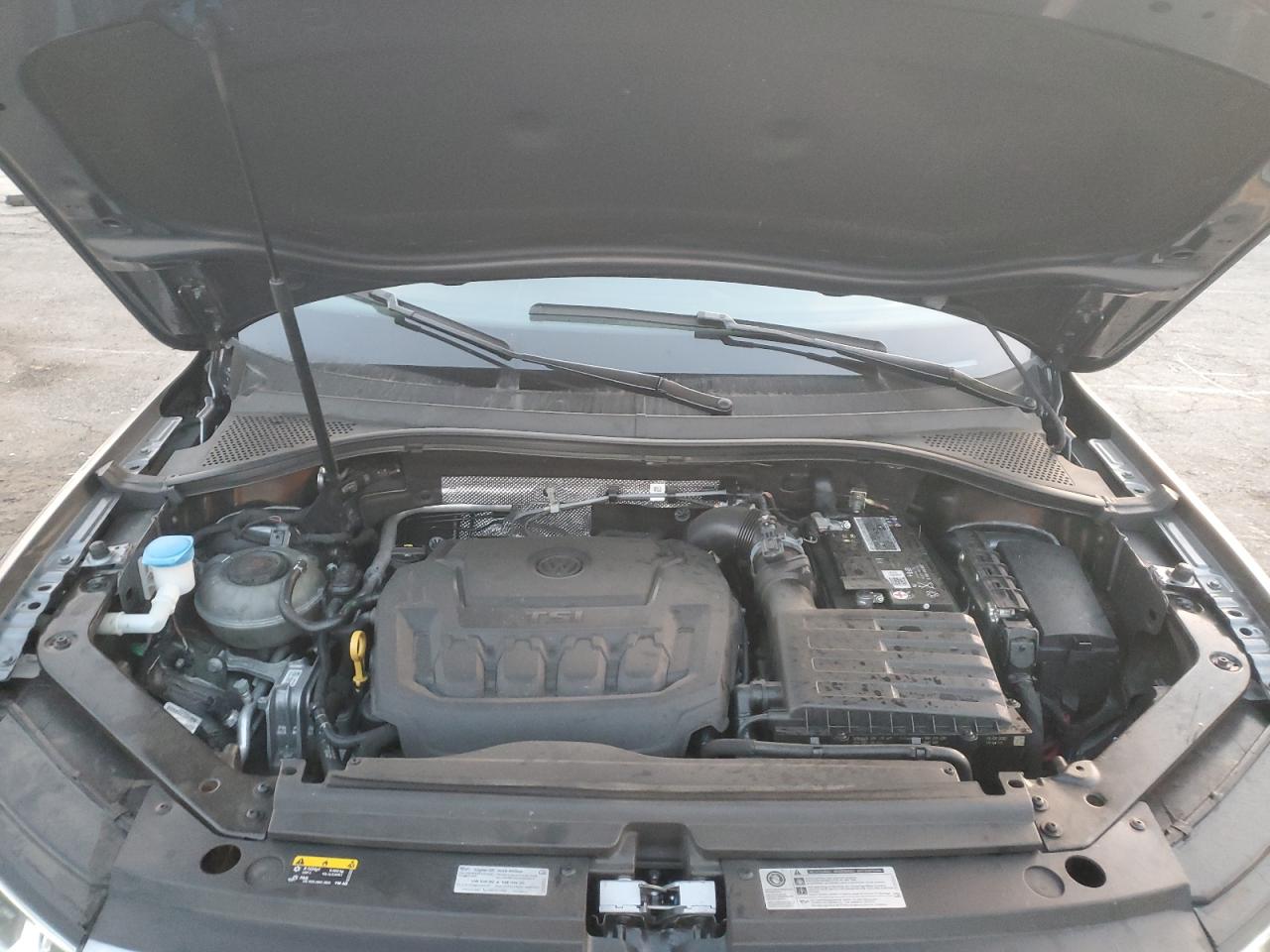 2020 Volkswagen Tiguan - Image 12