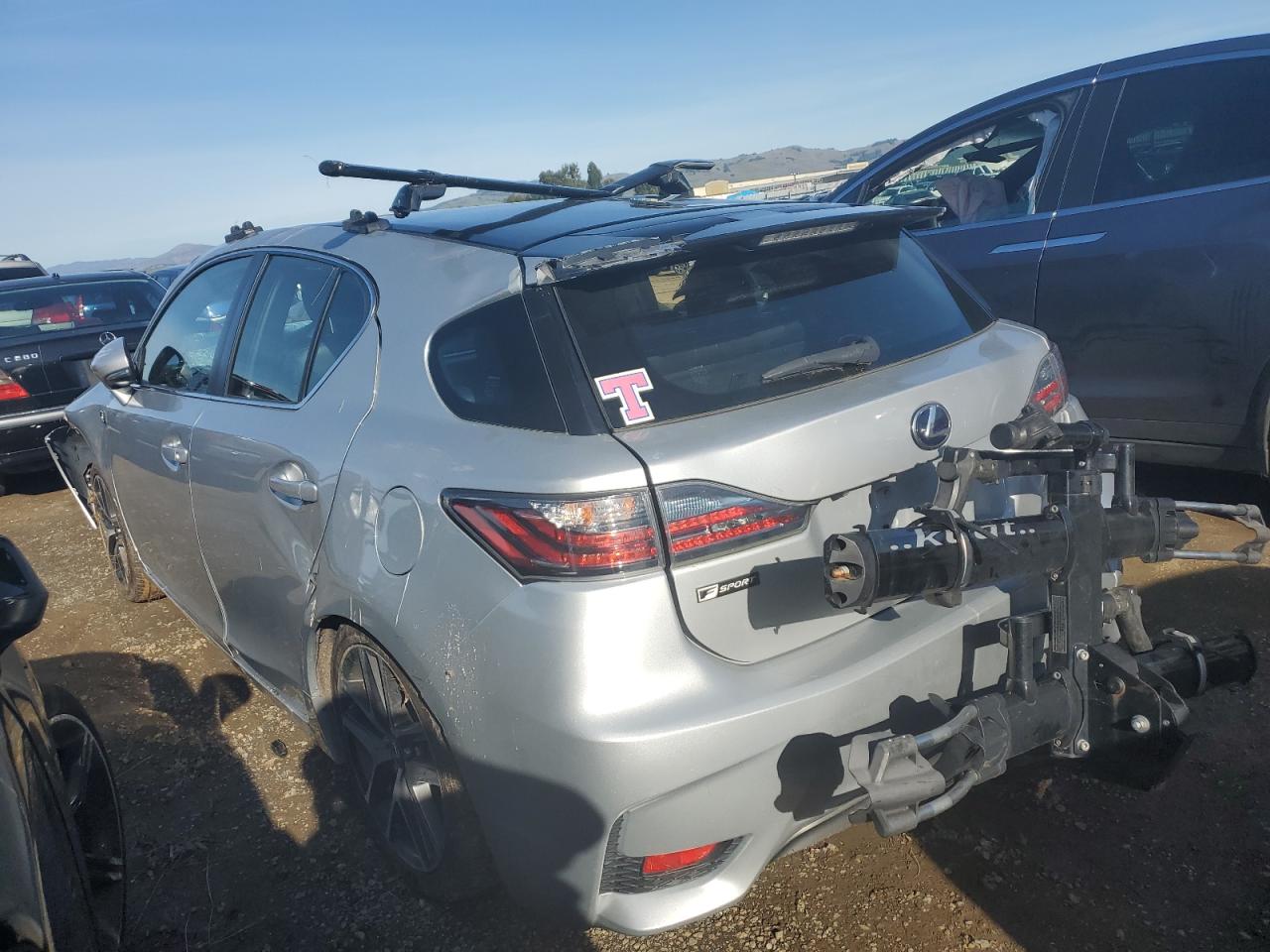 2016 Lexus CT - Image 2