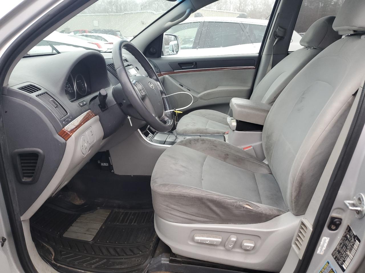 2008 Hyundai Veracruz Gls VIN: KM8NU73CX8U073370 Lot: 82885764