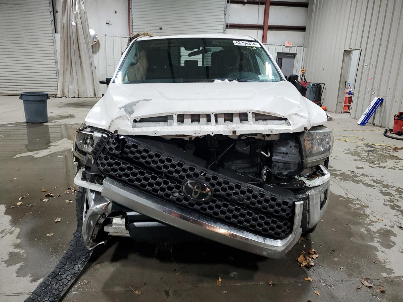 VIN 5TFUY5F1XJX724892 2018 TOYOTA TUNDRA no.5