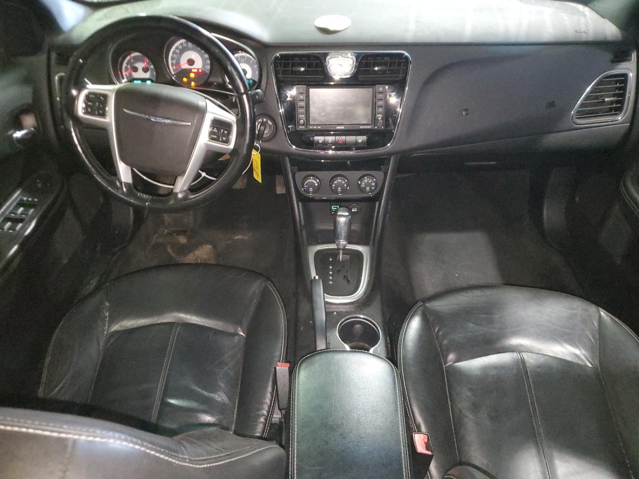 2011 Chrysler 200 - Image 8