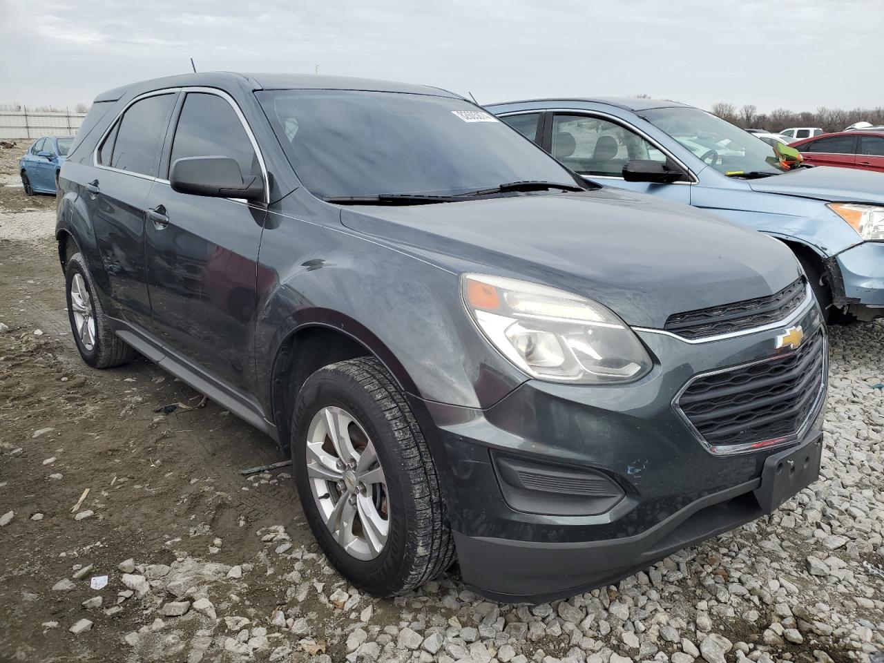 VIN 2GNALBEK9H1535210 2017 CHEVROLET EQUINOX no.4