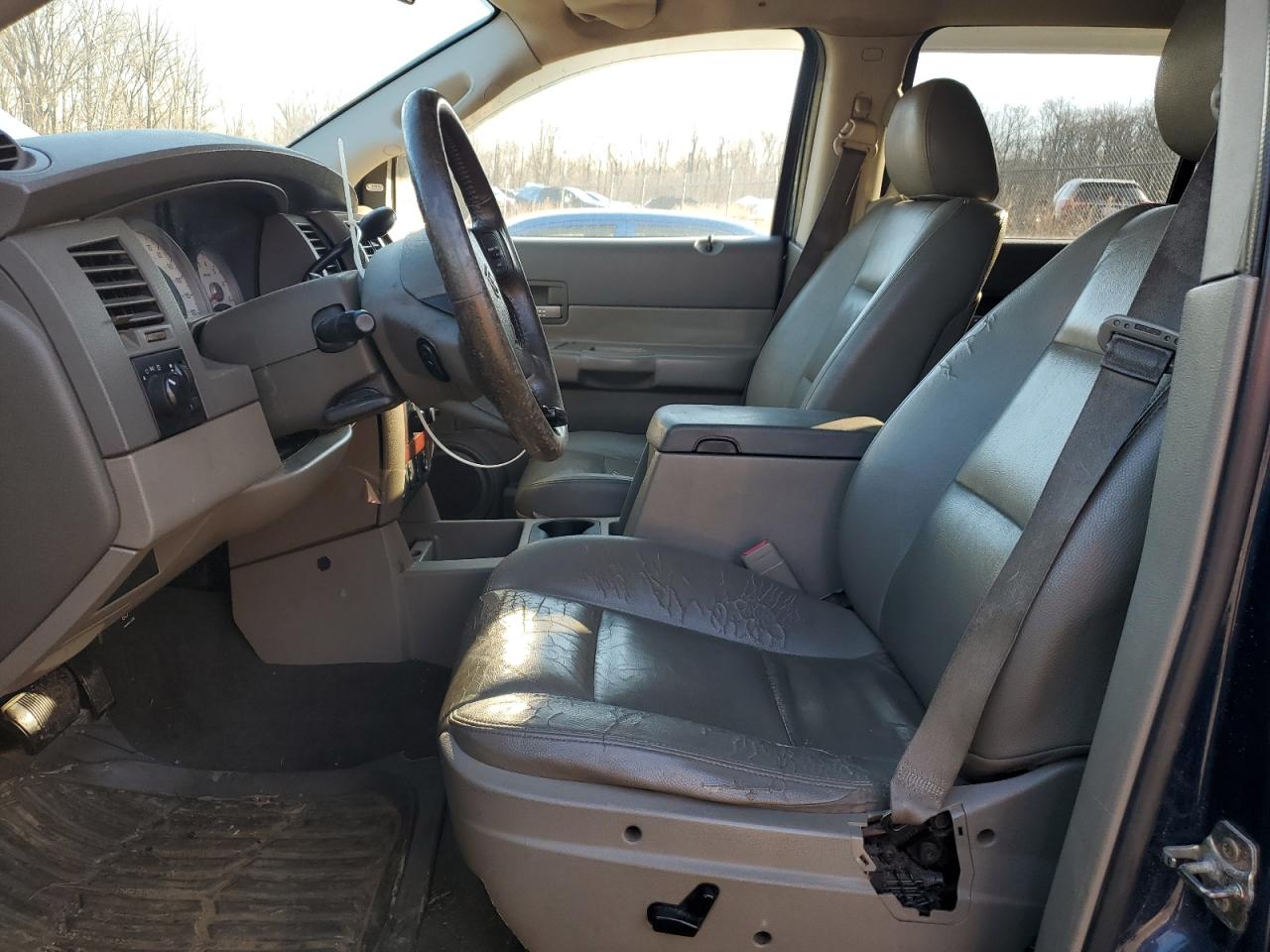 2005 Dodge Durango - Image 7