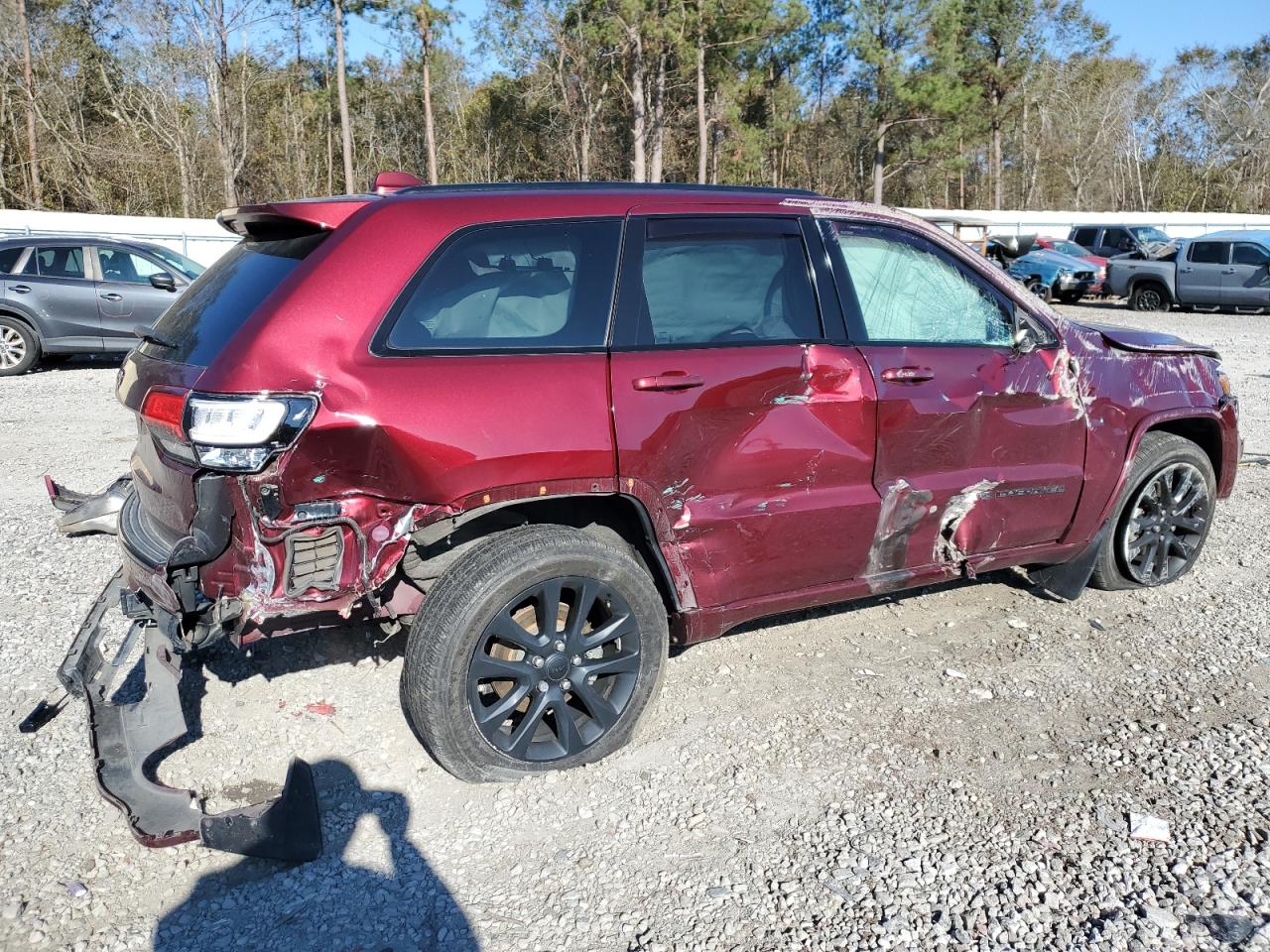 2017 Jeep Grand Cherokee - Image 3
