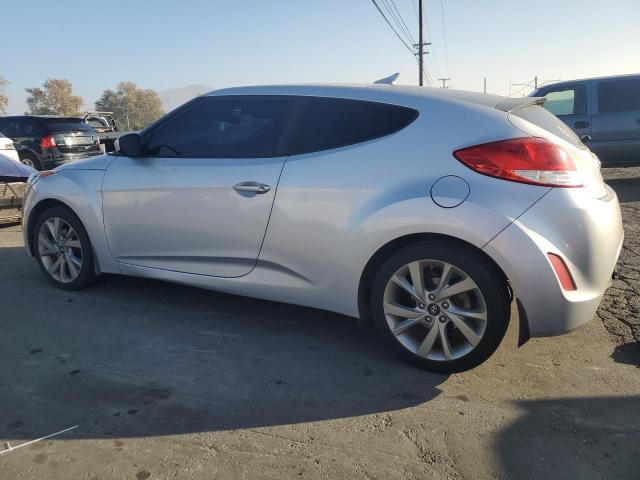  HYUNDAI VELOSTER 2016 Сріблястий