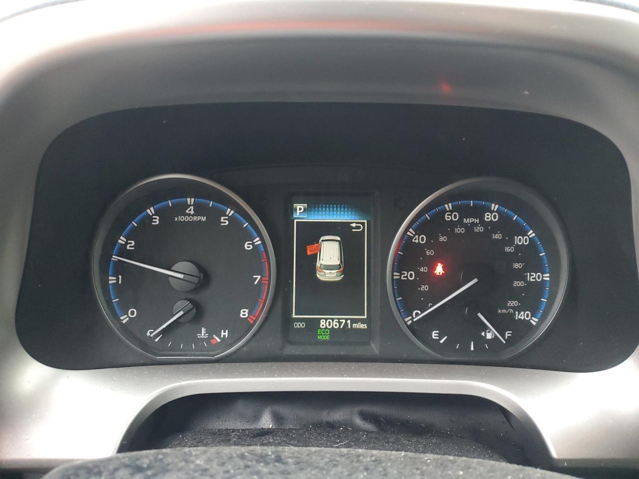2017 Toyota RAV 4 - Image 9