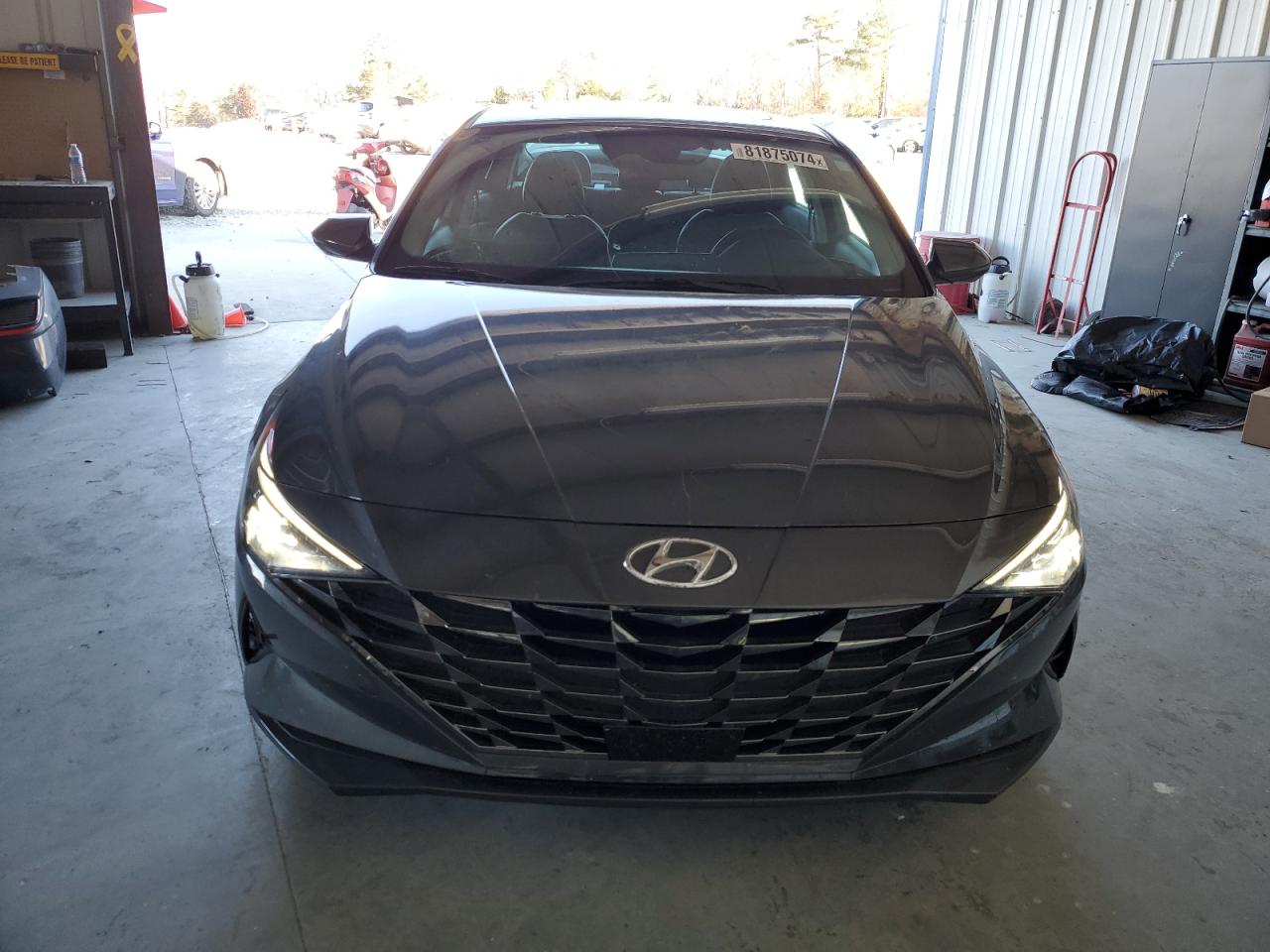 2023 Hyundai Elantra - Image 5
