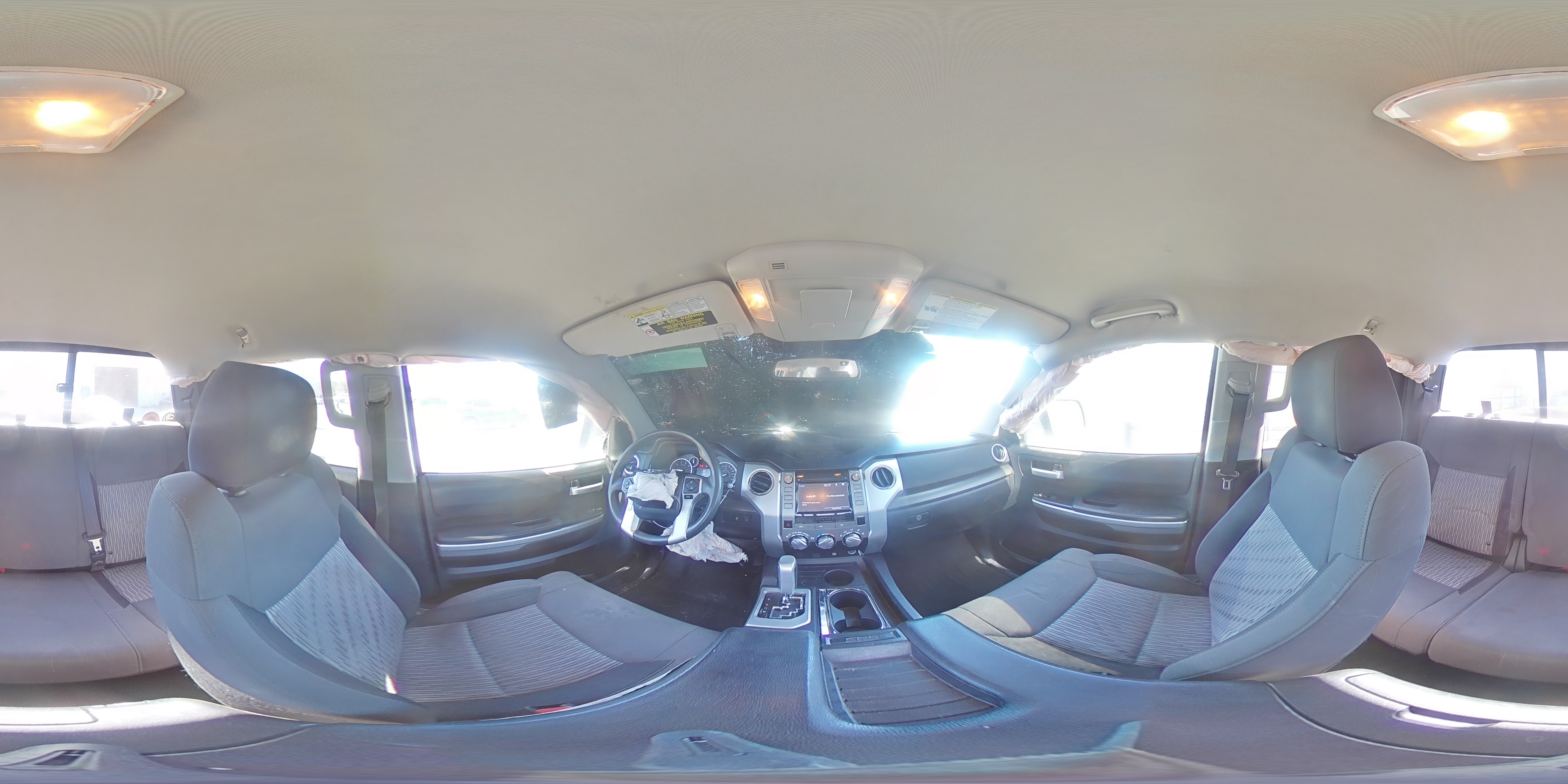 2014 Toyota Tundra - Image 13