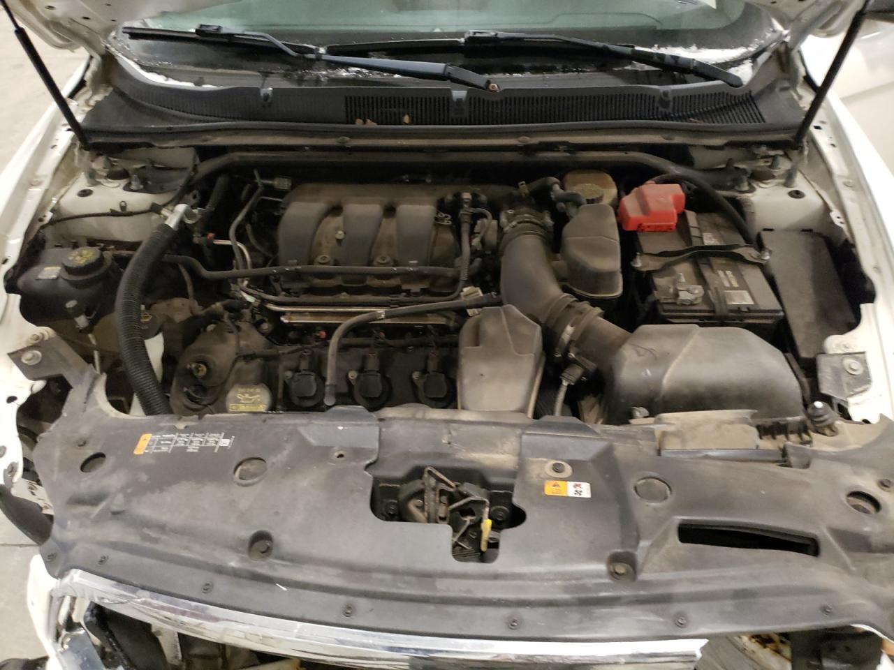 2013 Ford Taurus - Image 13