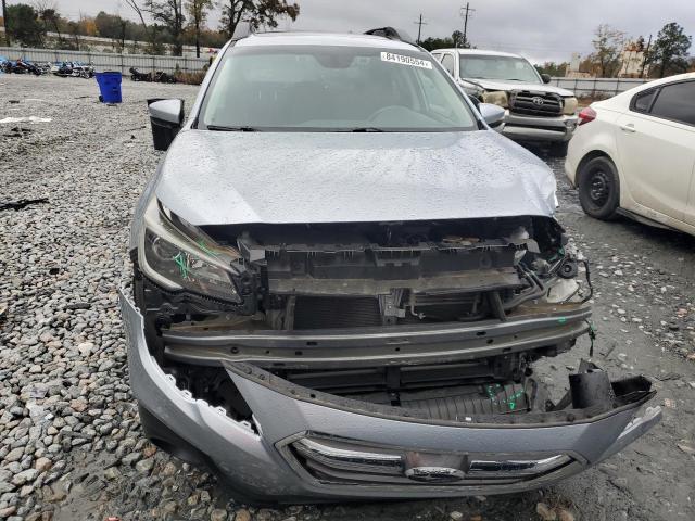  SUBARU OUTBACK 2018 Blue