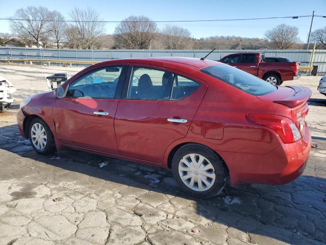  NISSAN VERSA 2013 Красный