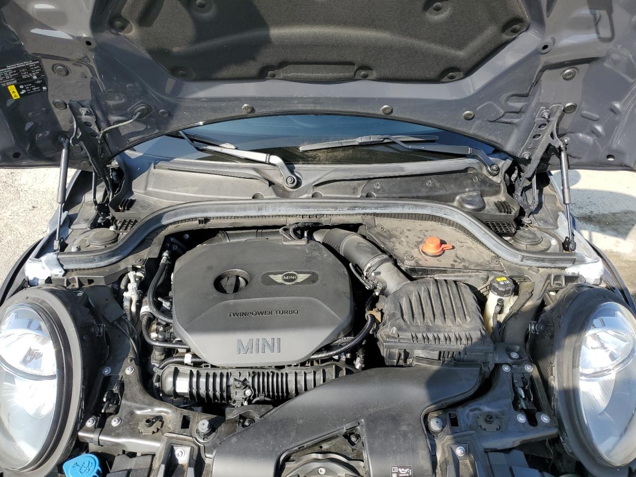 2018 MINI Cooper - Image 11