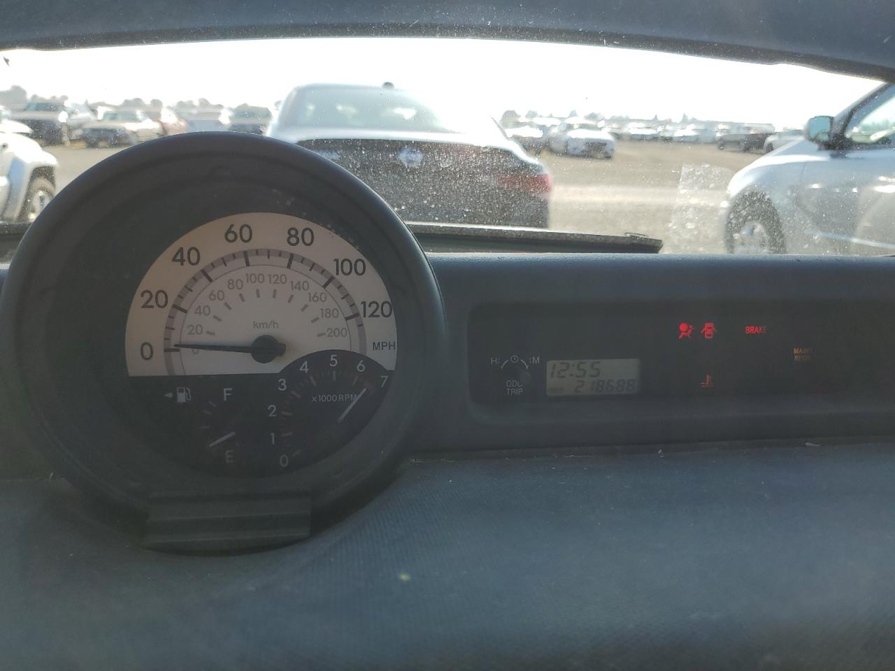 2005 Scion xB - Image 9