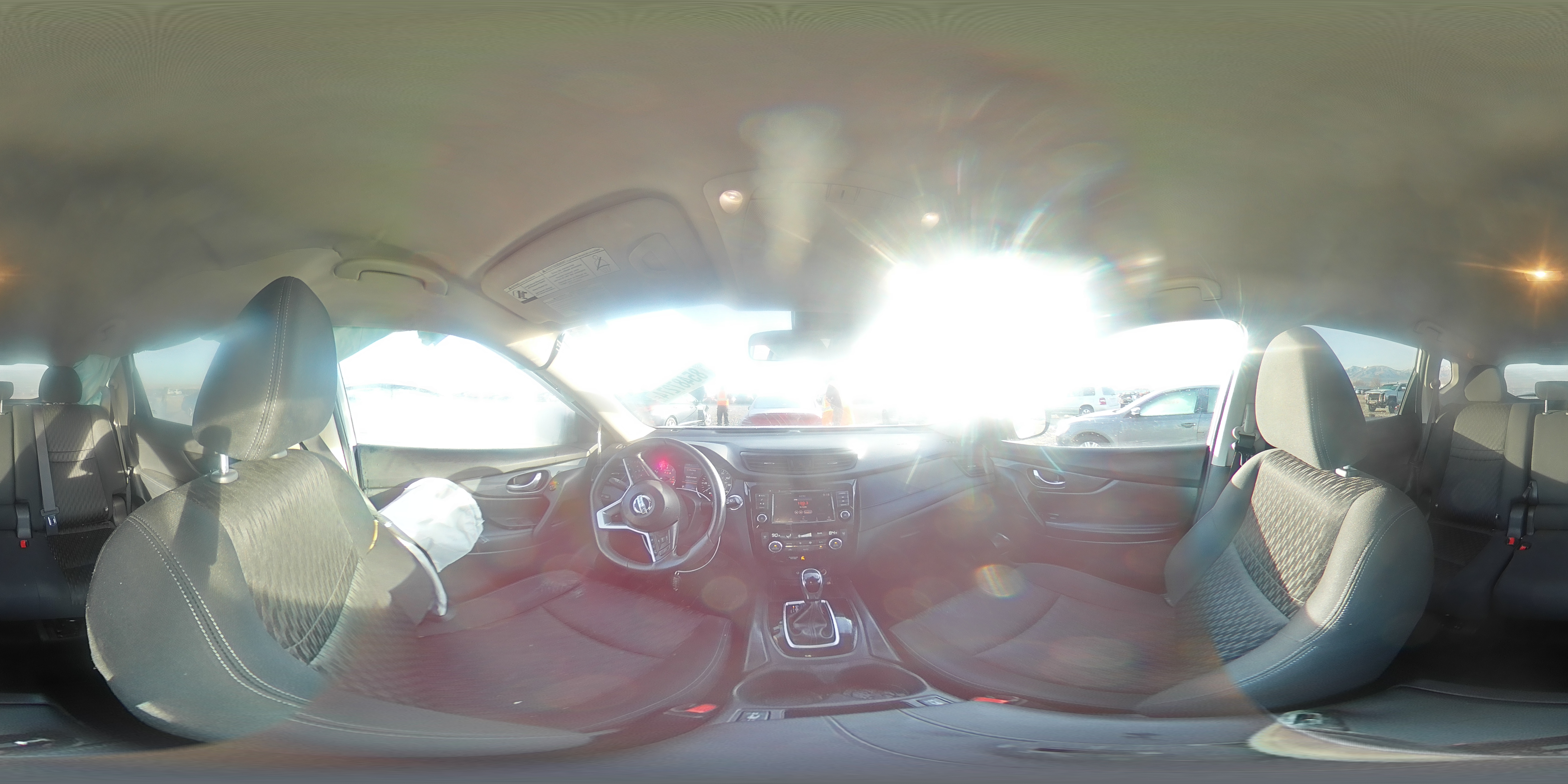 2019 Nissan Rogue - Image 14
