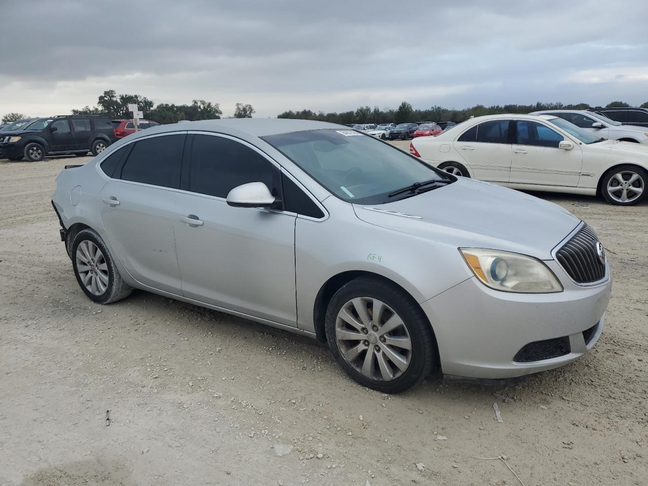 VIN 1G4PP5SK1G4156908 2016 BUICK VERANO no.4