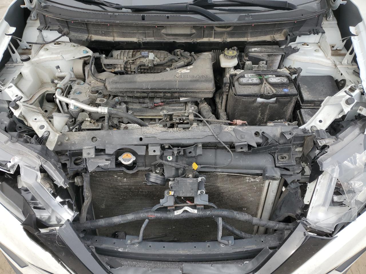 2019 Nissan Rogue - Image 12