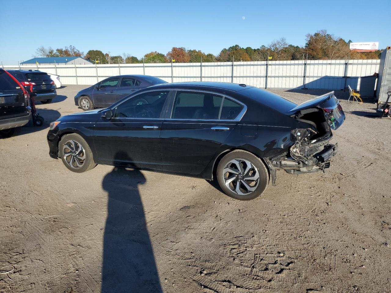 VIN 1HGCR2F8XHA004382 2017 HONDA ACCORD no.2