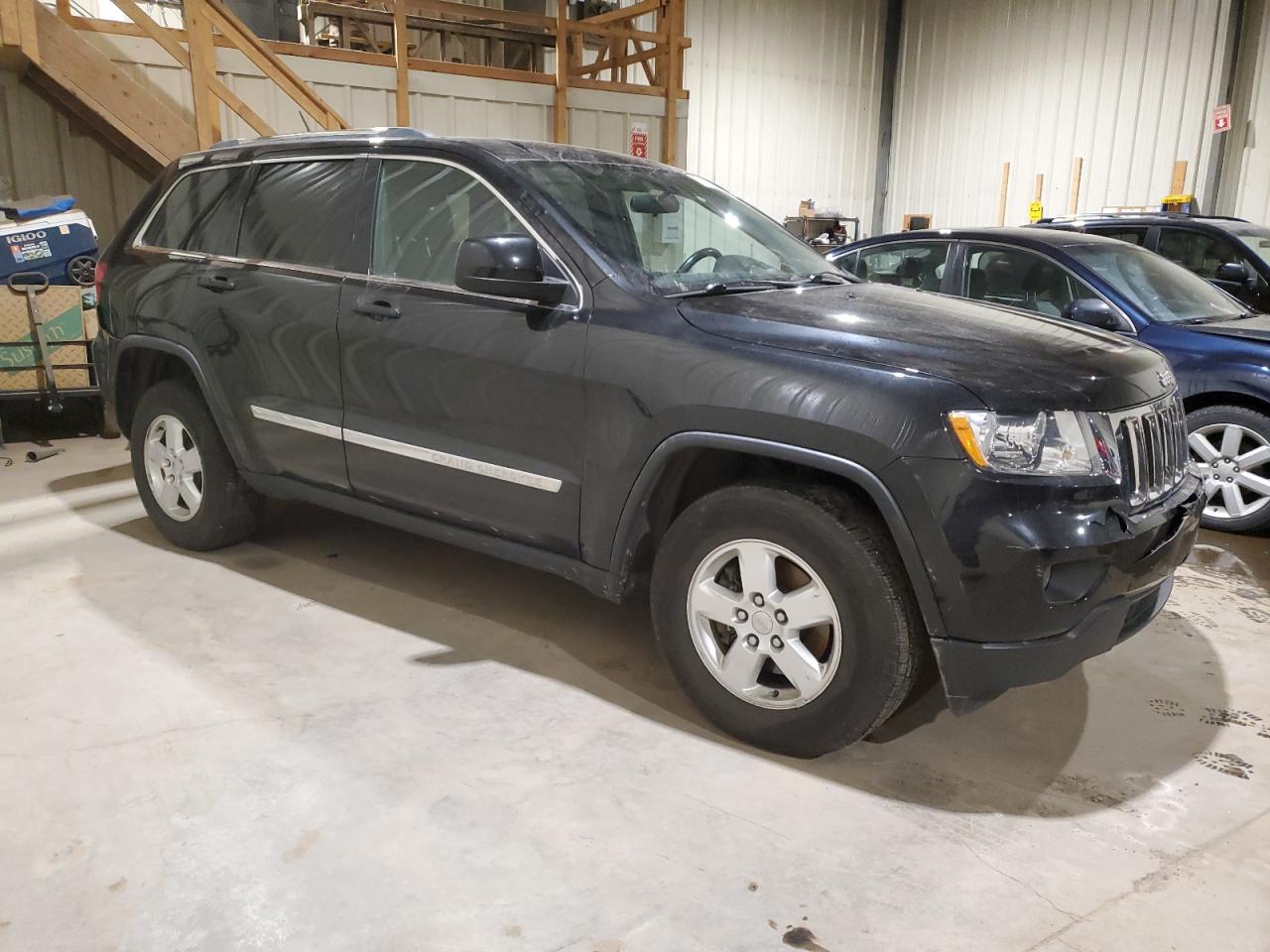 2012 Jeep Grand Cherokee - Image 4