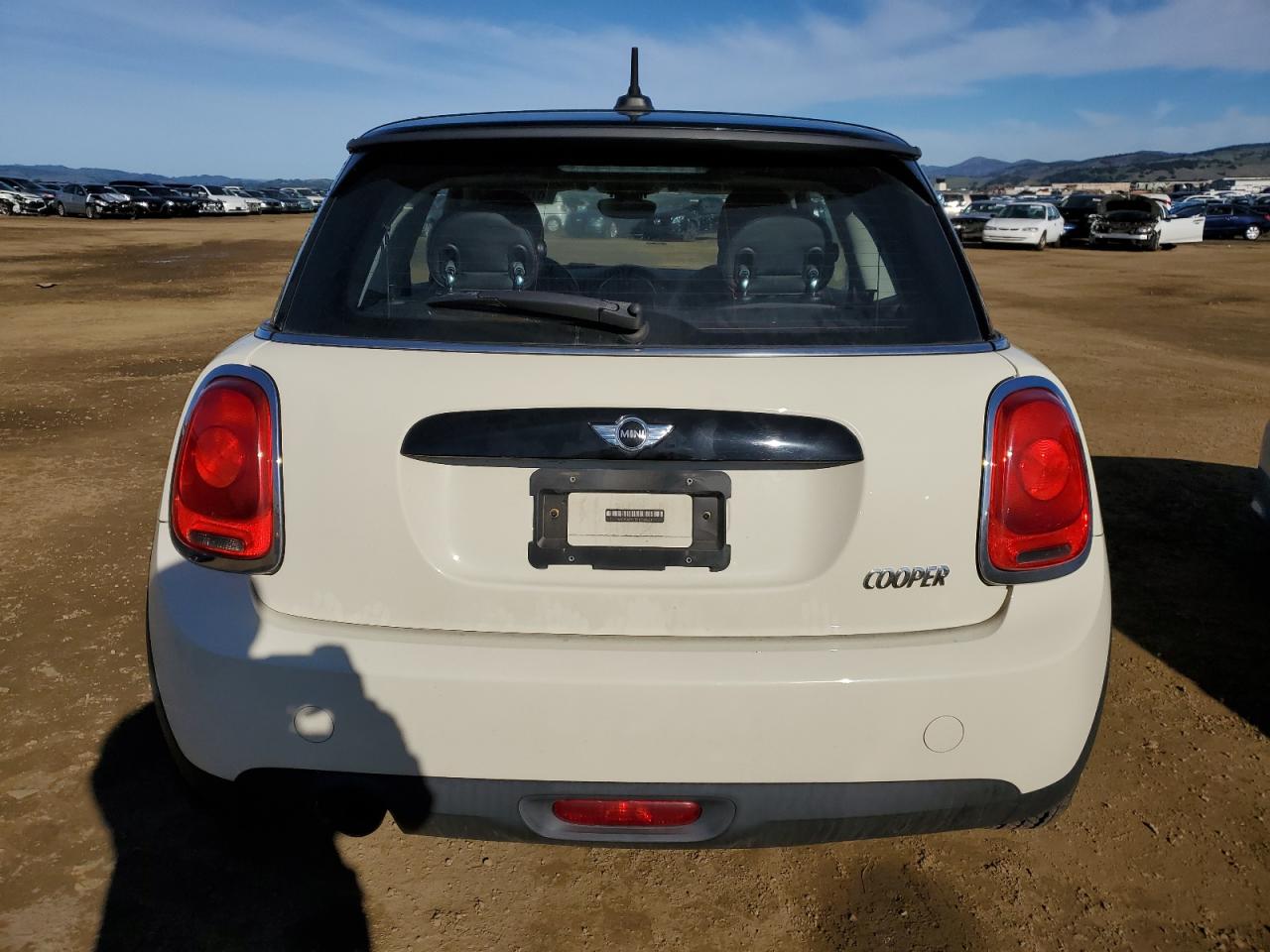 VIN WMWXP5C39H2G60633 2017 MINI COOPER no.6