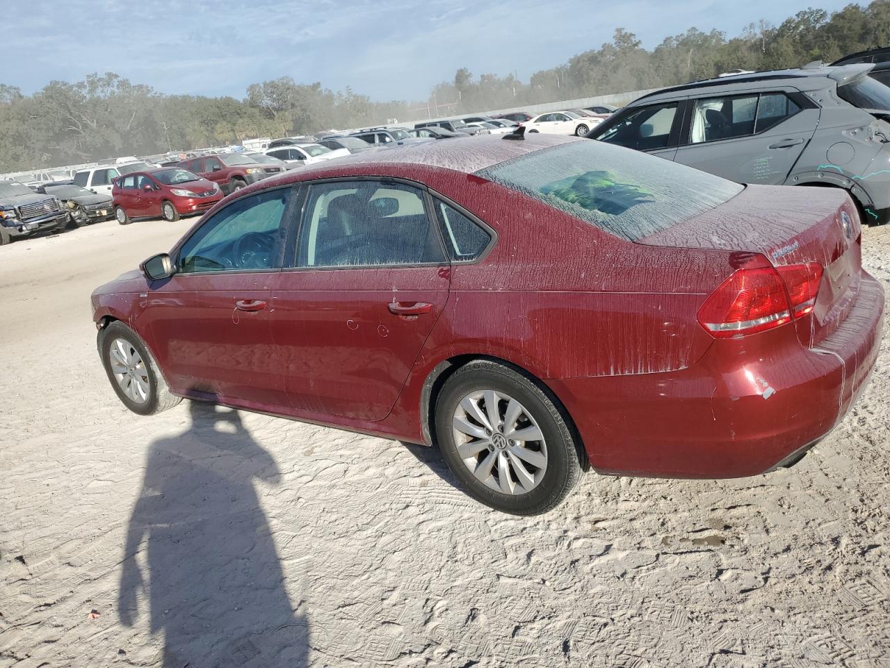 2015 Volkswagen Passat - Image 2