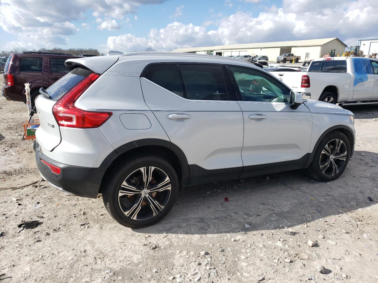 VIN YV4162UL3L2190773 2020 VOLVO XC40 no.3