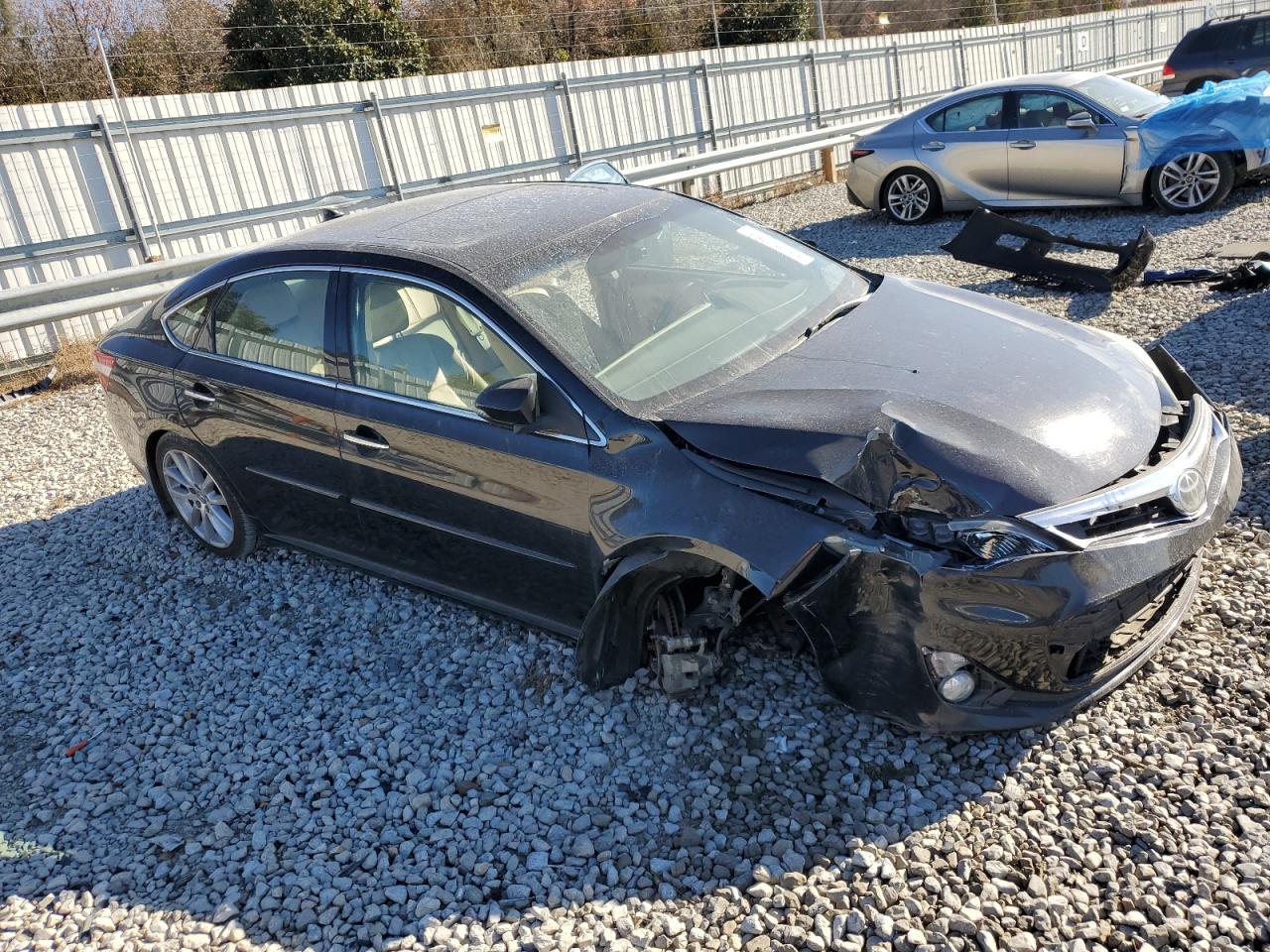2015 Toyota Avalon - Image 4