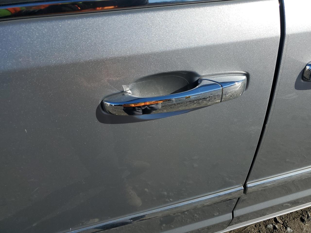 2015 Chrysler Town & Country Touring VIN: 2C4RC1BG2FR673630 Lot: 87007424