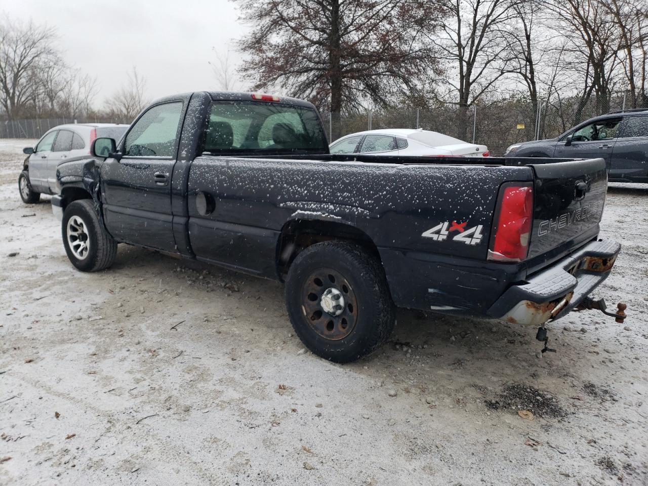 2005 Chevrolet Silverado - Image 2