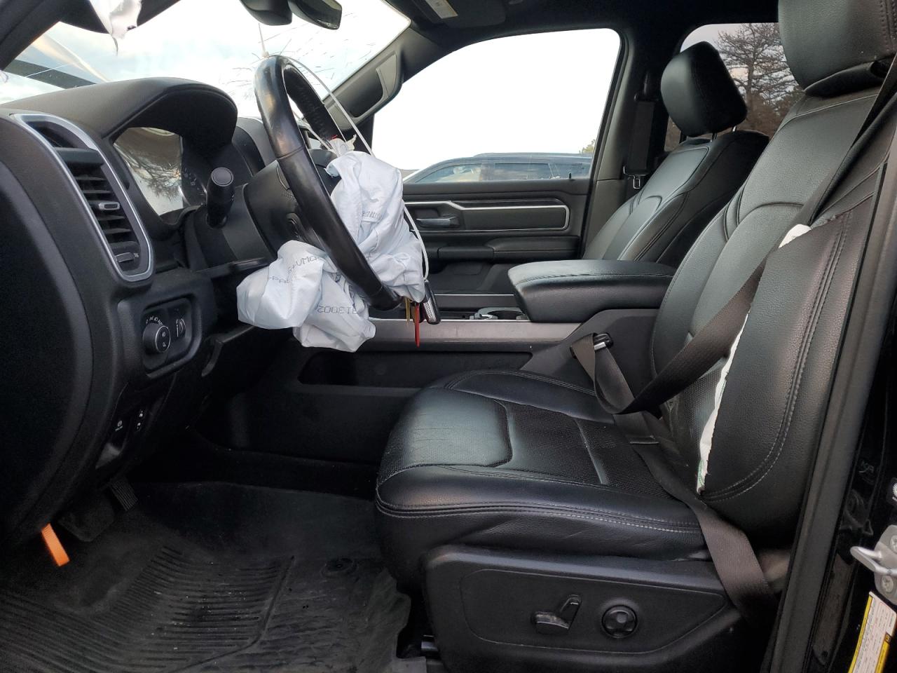 2021 RAM 1500 - Image 7