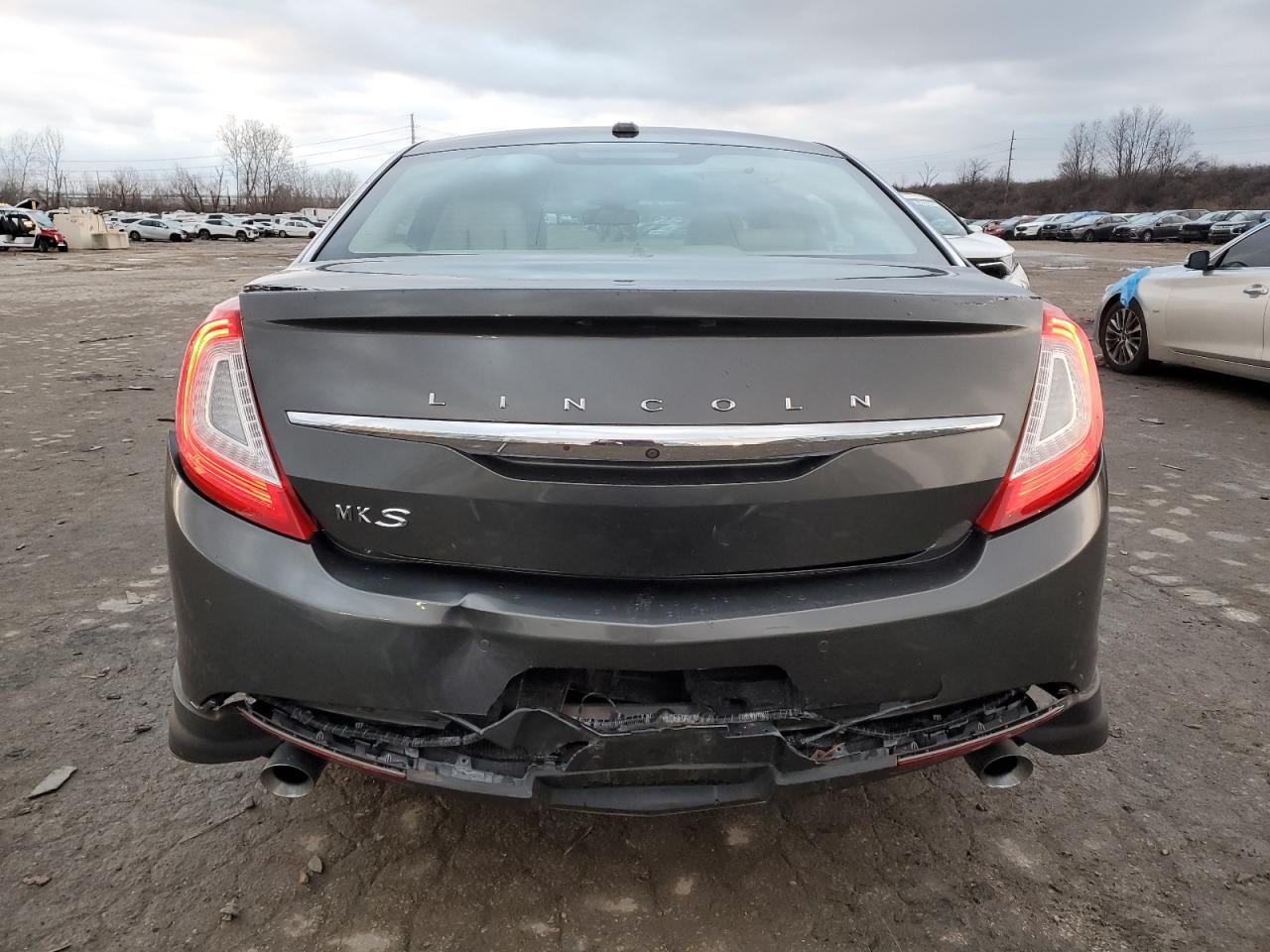 2015 Lincoln MKS - Image 6