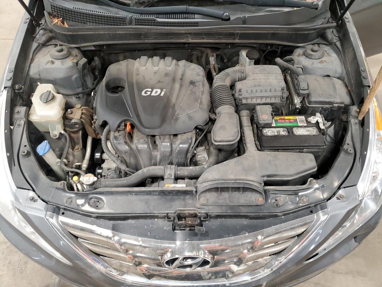2013 Hyundai Sonata - Image 11