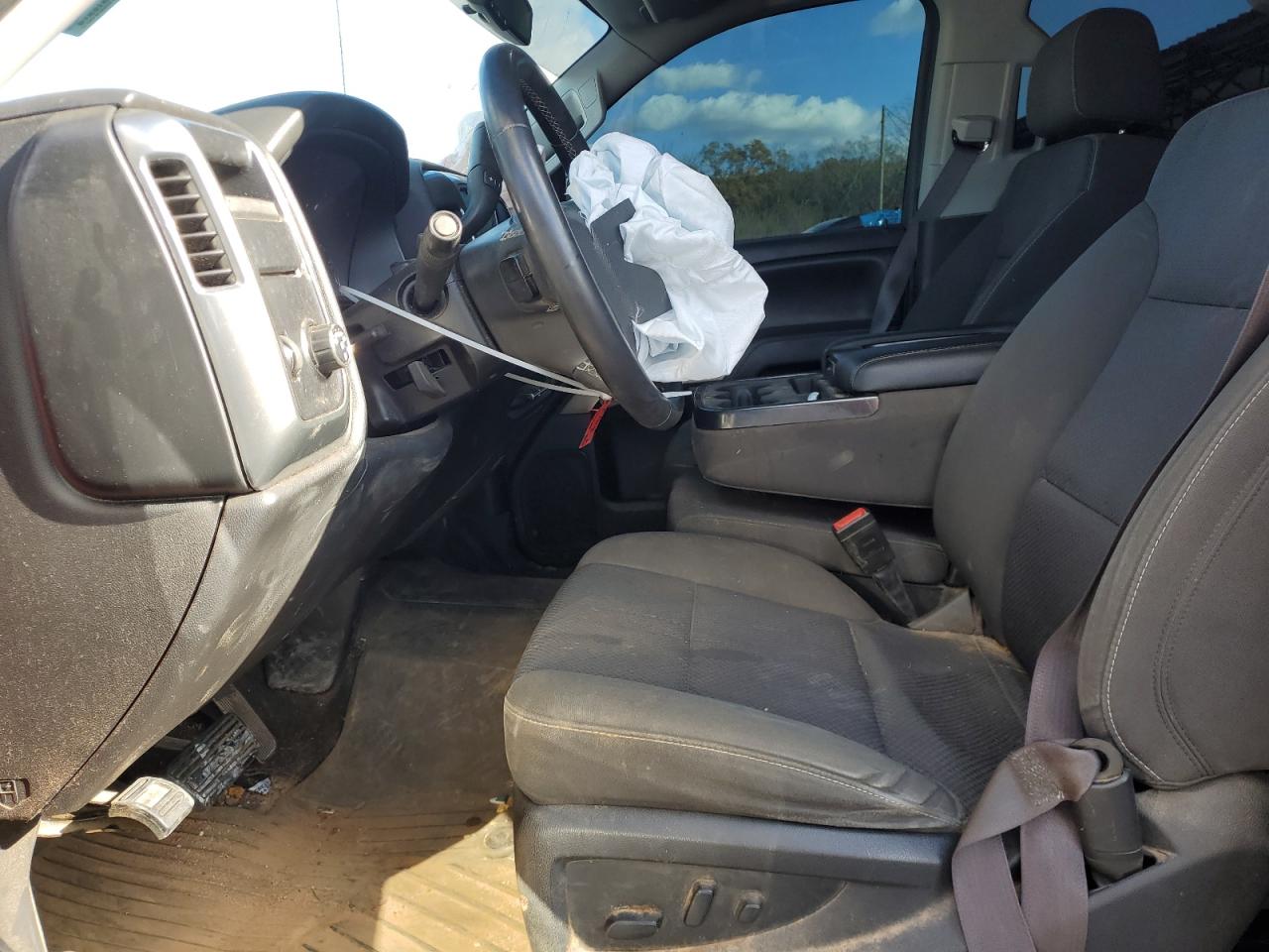 2017 Chevrolet Silverado - Image 7