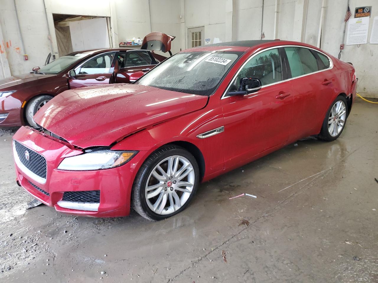 VIN SAJBE4BV6GCY16764 2016 JAGUAR XF no.1