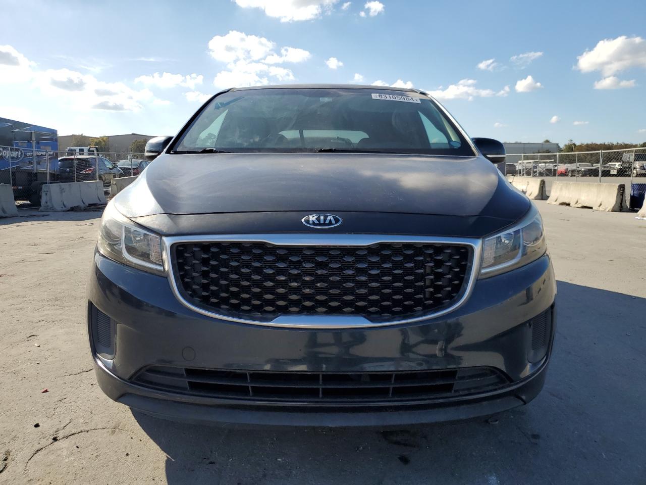 2016 Kia Sedona - Image 5