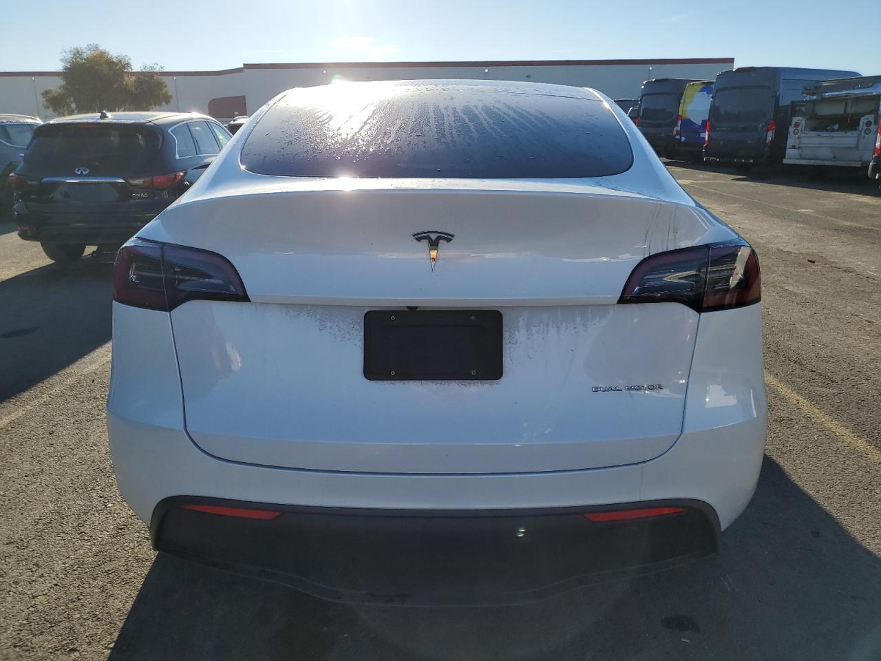 VIN 7SAYGDEE8PF600399 2023 TESLA MODEL Y no.6