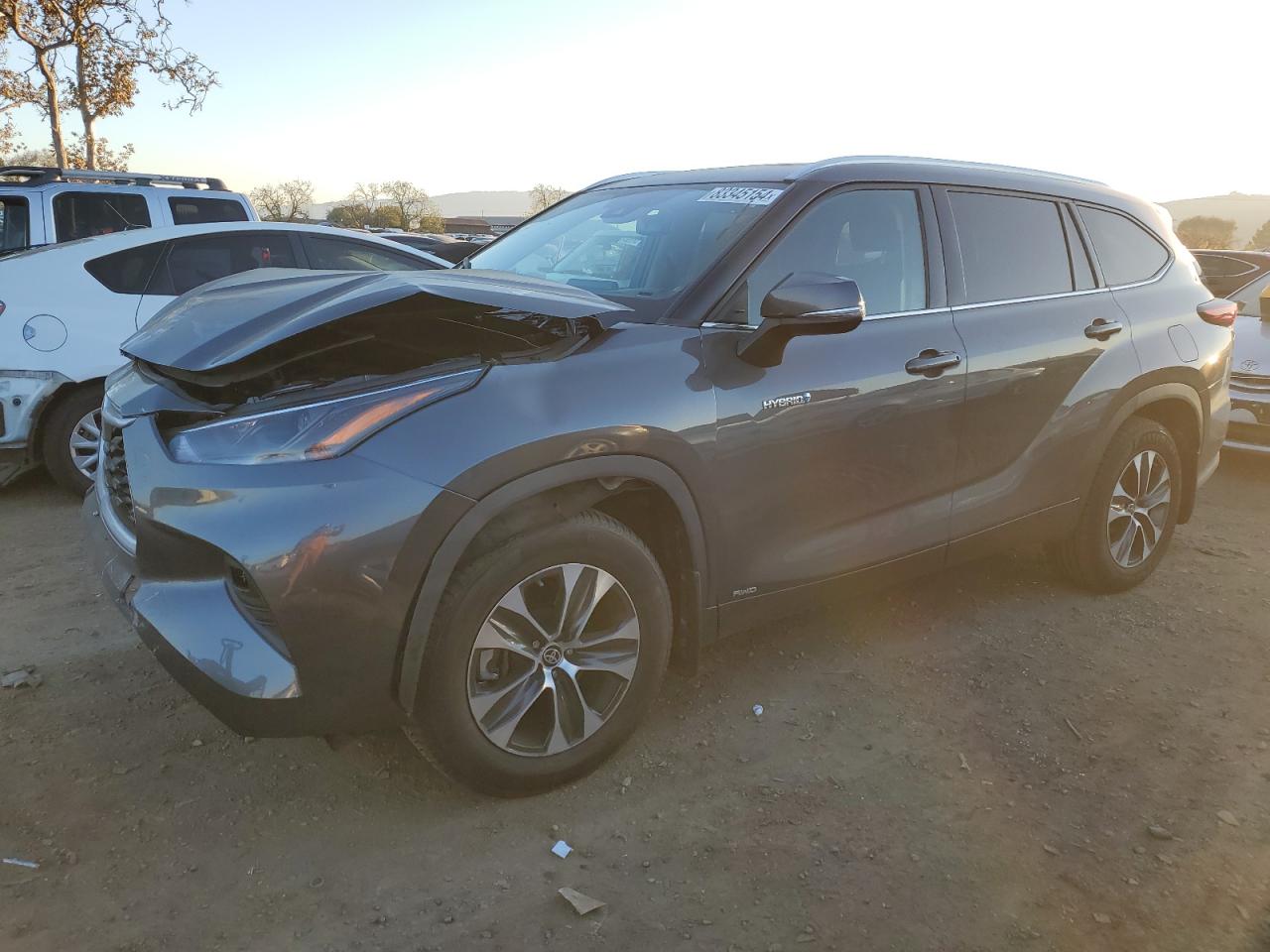 2021 Toyota Highlander - Image 1