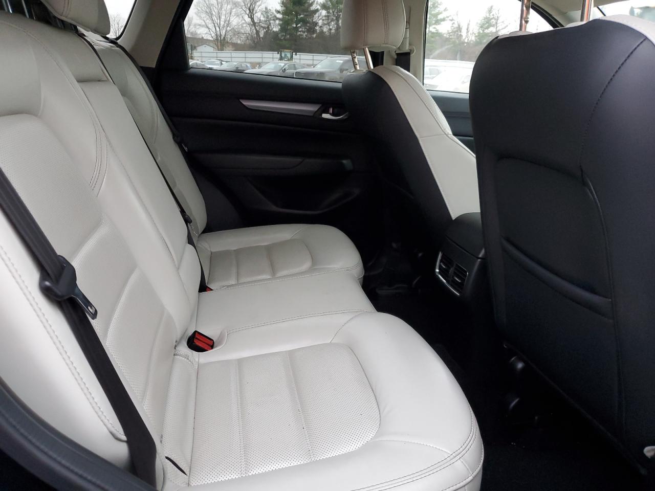 2021 Mazda CX-5 - Image 11