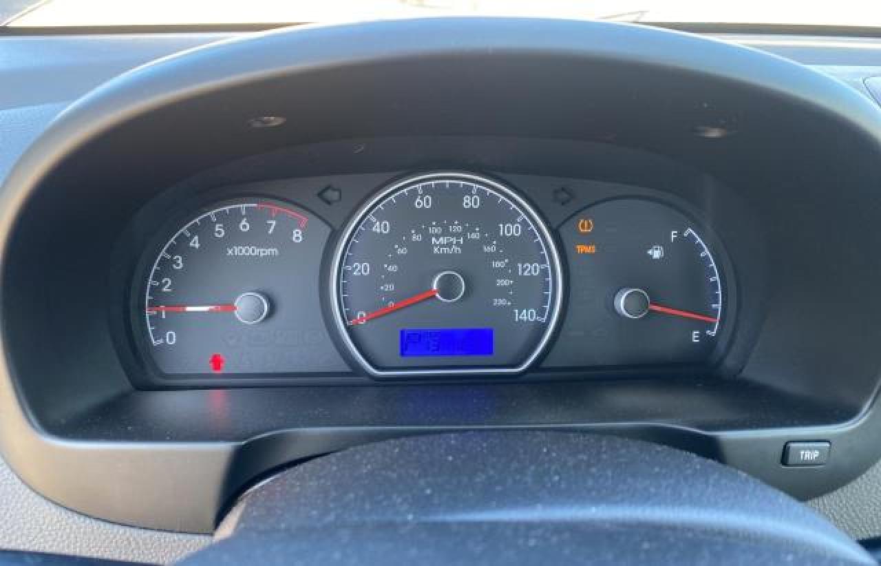 2009 Hyundai Elantra - Image 8