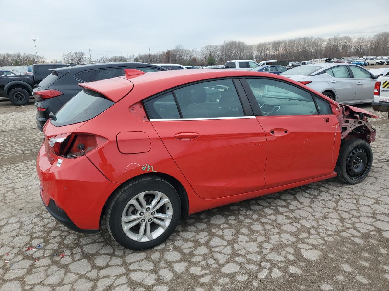 2019 Chevrolet Cruze - Image 3