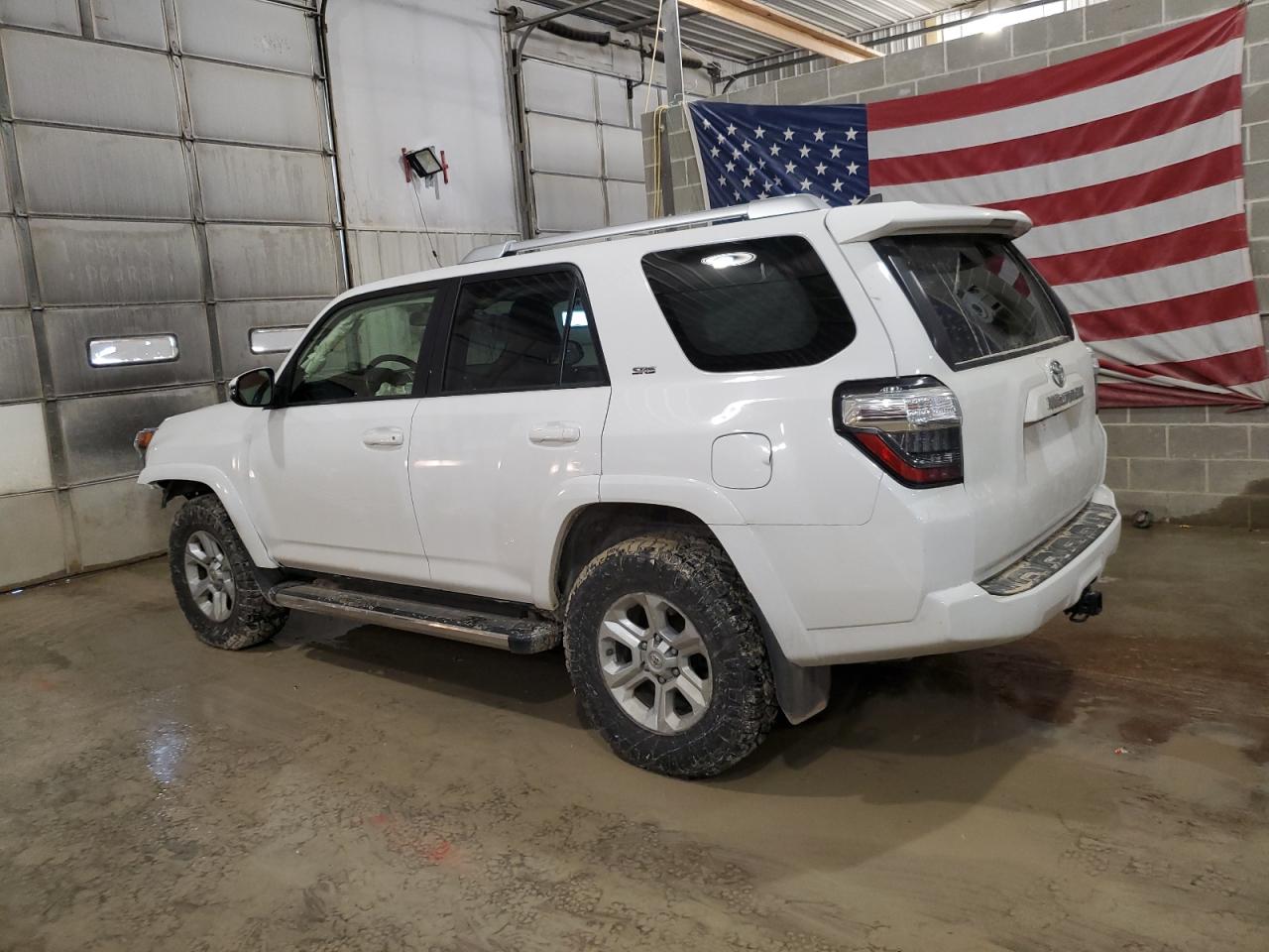 VIN JTEBU5JR9H5428263 2017 TOYOTA 4RUNNER no.2