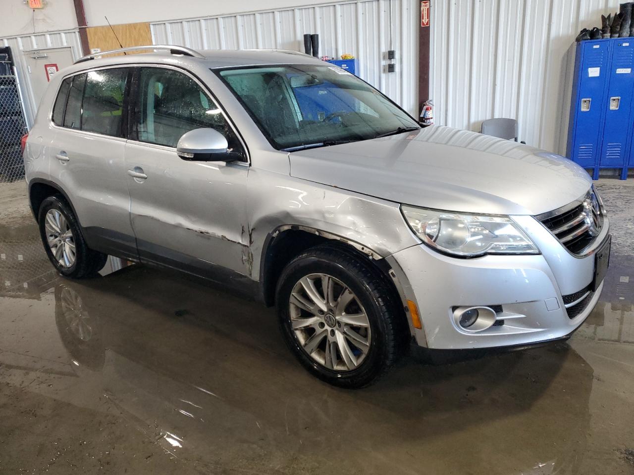 2009 Volkswagen Tiguan - Image 4