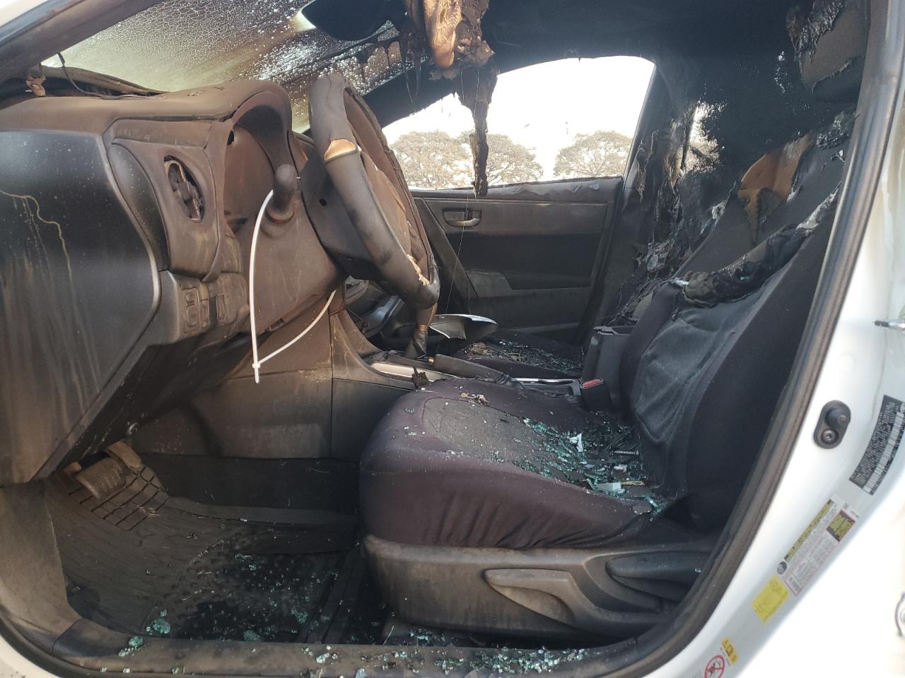 2018 Toyota Corolla L VIN: 5YFBURHE8JP799485 Lot: 87011354