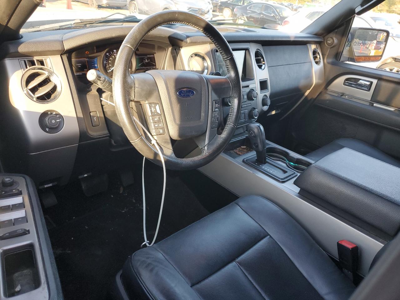 2016 Ford Expedition - Image 8