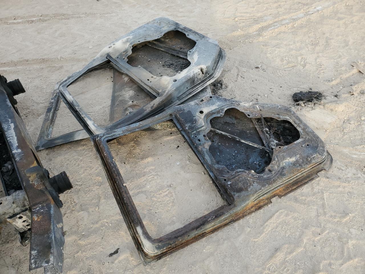 2008 Jeep Wrangler Unlimited X VIN: 1J4GA391X8L586915 Lot: 83599474