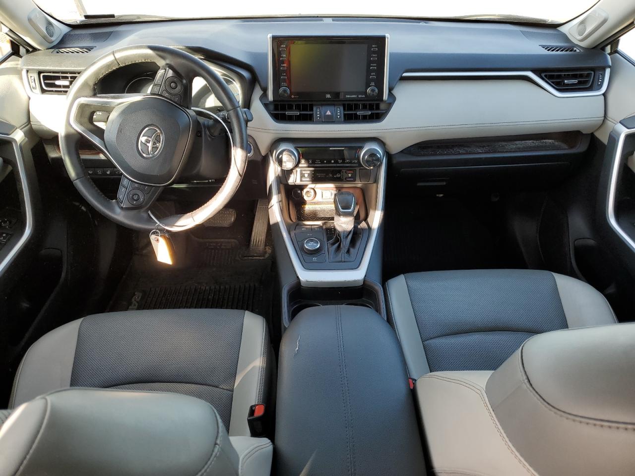 2020 Toyota RAV 4 - Image 8