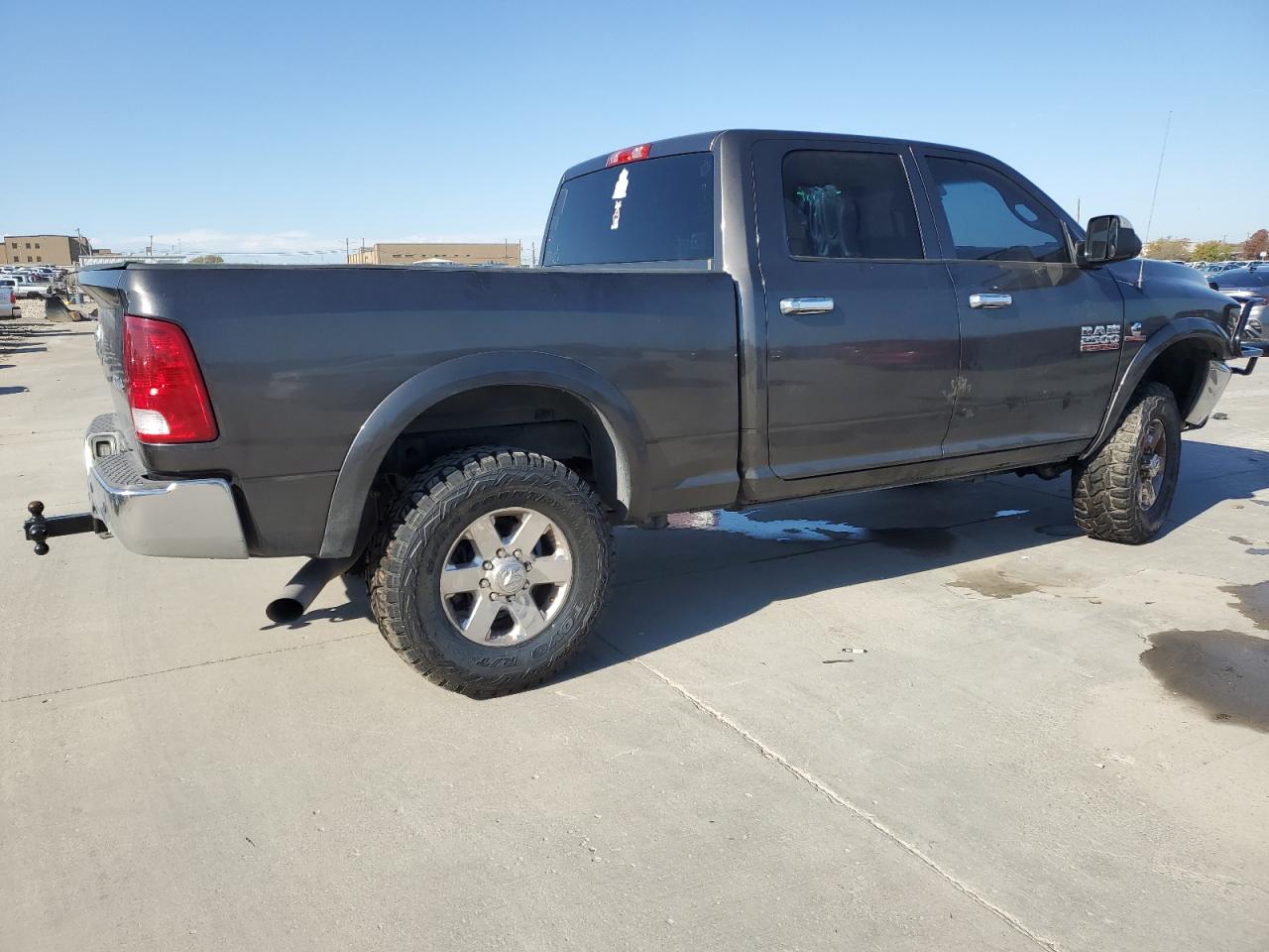 2016 RAM 2500 - Image 3