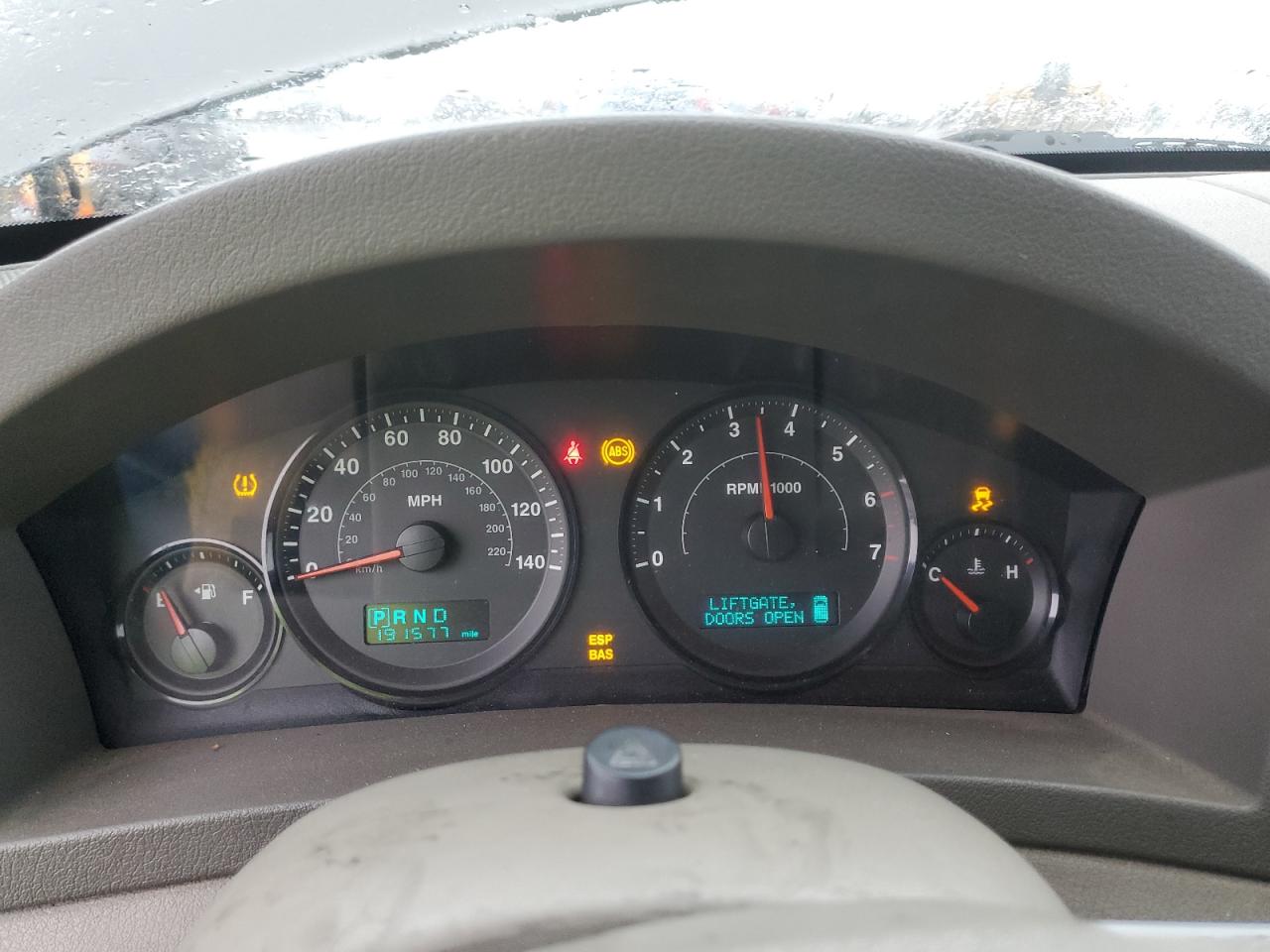 2006 Jeep Grand Cherokee - Image 9