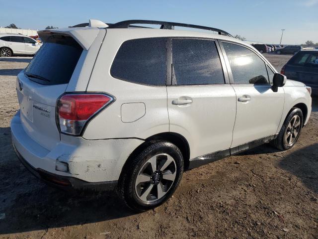  SUBARU FORESTER 2017 Biały